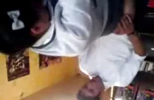 XXX các người phụ nữ sex hoc sinh nhật ban bình thường đập vào da đen, người chồng ăn tinh trùng.