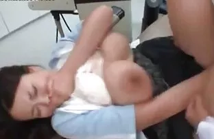 XXX Nhổ vào mông xex nhật bản hắn, sau đó liếm